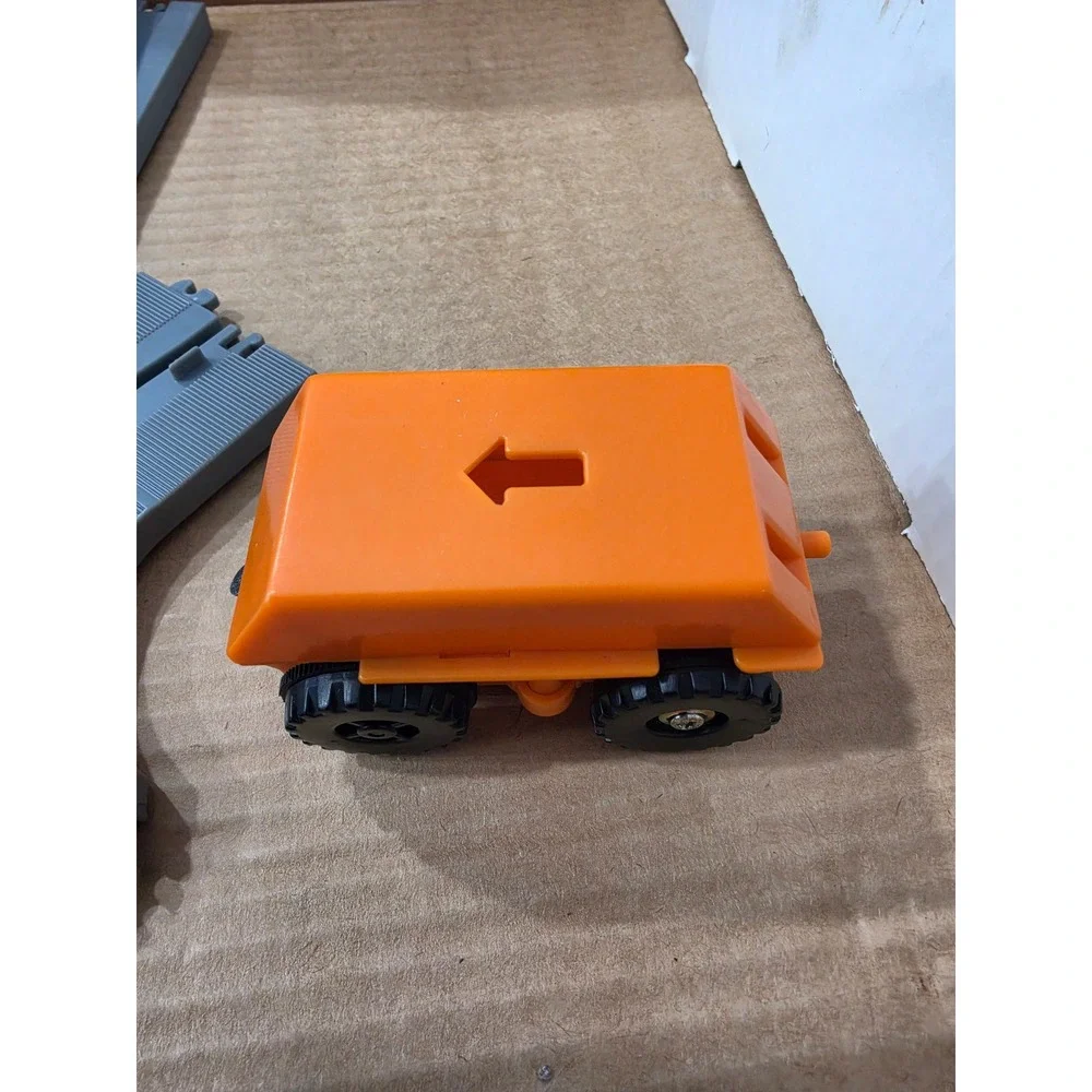 VTG 1977 Tomy Big Loader Construction Set 5001 Motorized Toy Track Boxed